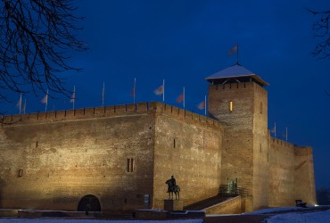 Vár és honvédtiszti emlékhely